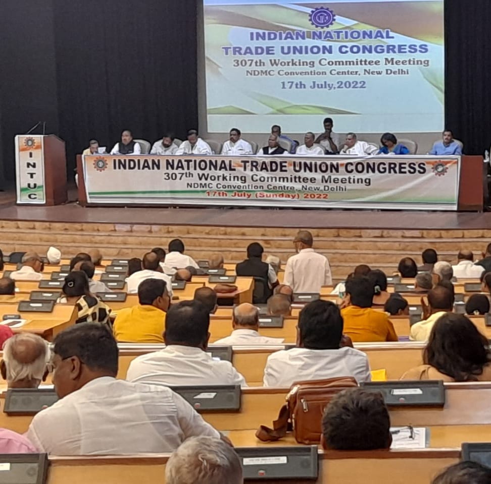 You are currently viewing 307th Working President Meeting of National INTUC at New Delhi