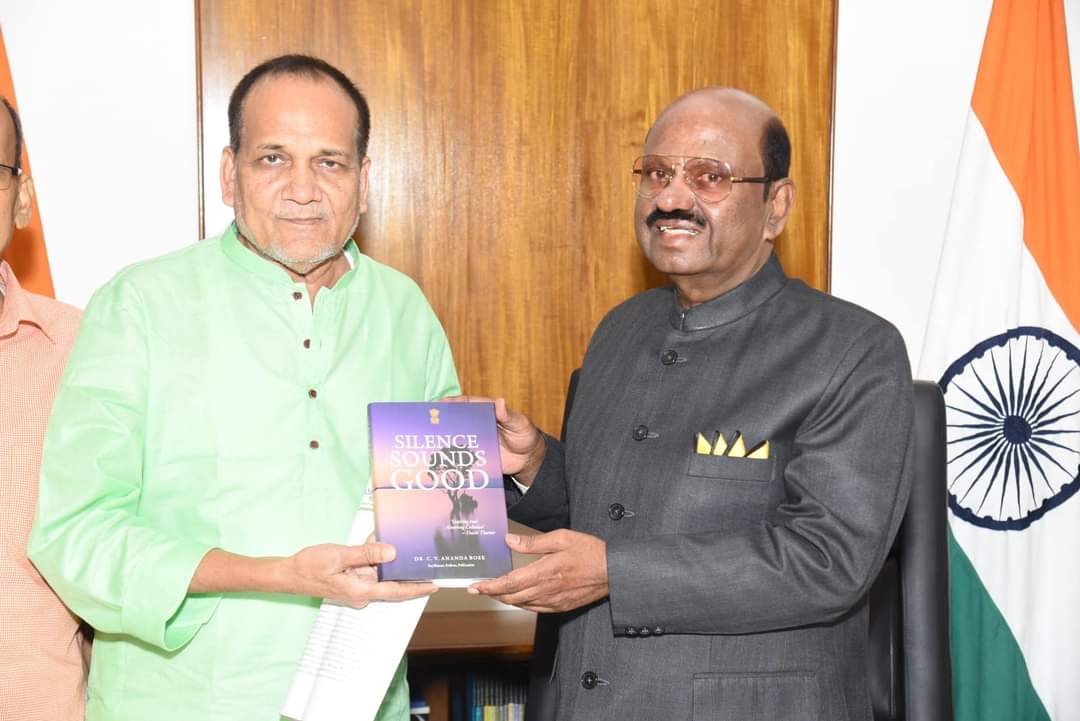 You are currently viewing Yesterday, a delegation from INTUC West Bengal Branch met the Hon’ble Governor of West Bengal Sri CV Ananda Bose. The delegation was led by Janab M Qamruzzaman Qamar, the President, INTUC, West Bengal State Branch